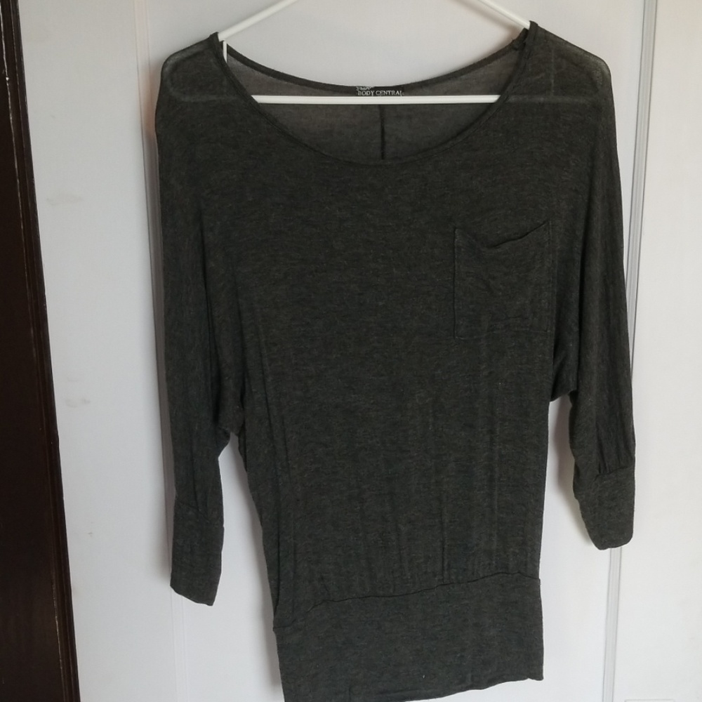 Body central quarter sleeve